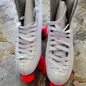 Winans Riedell roller skates size 9 unisex sized
